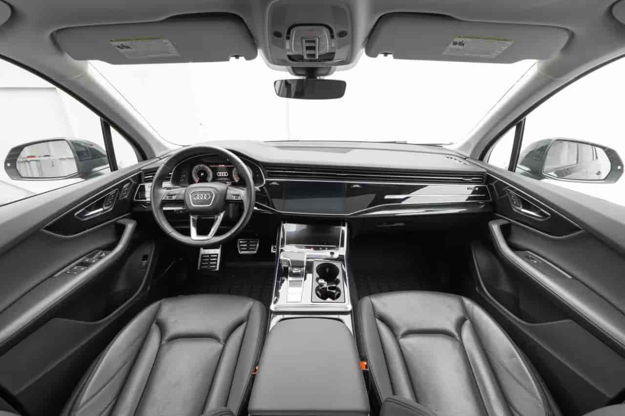 AUDI Q7 - 8