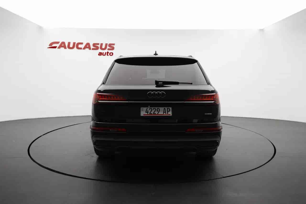 AUDI Q7 - 5