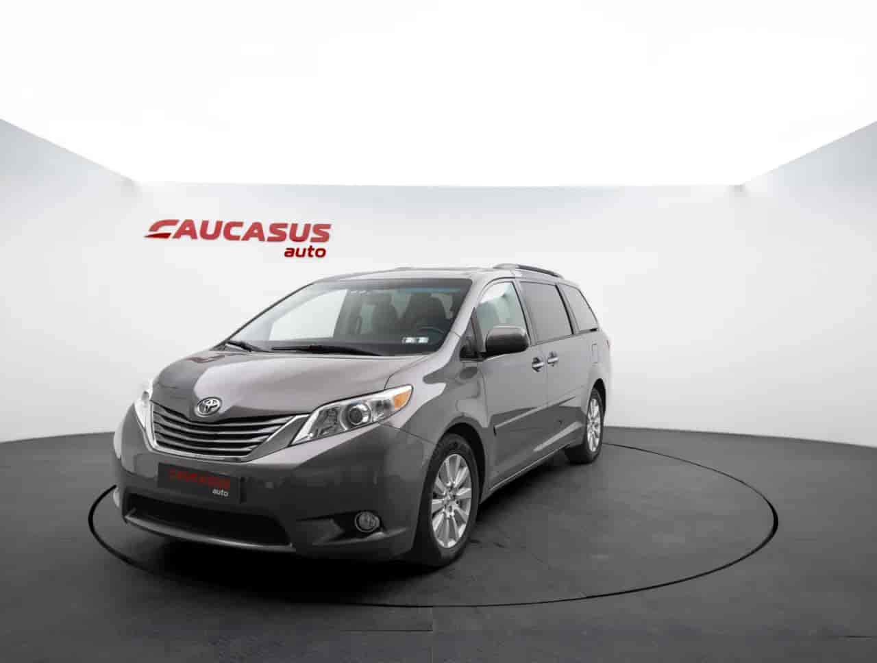 TOYOTA Sienna - 1