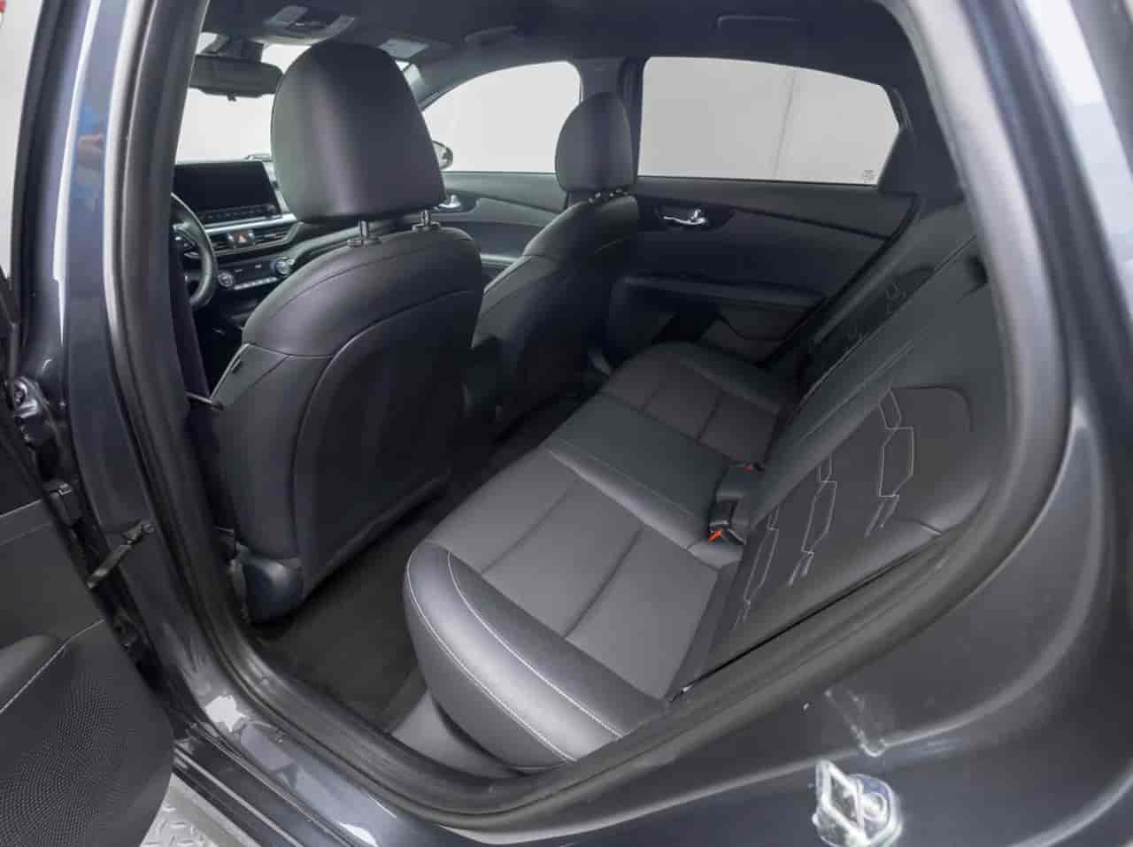 KIA Forte - 8