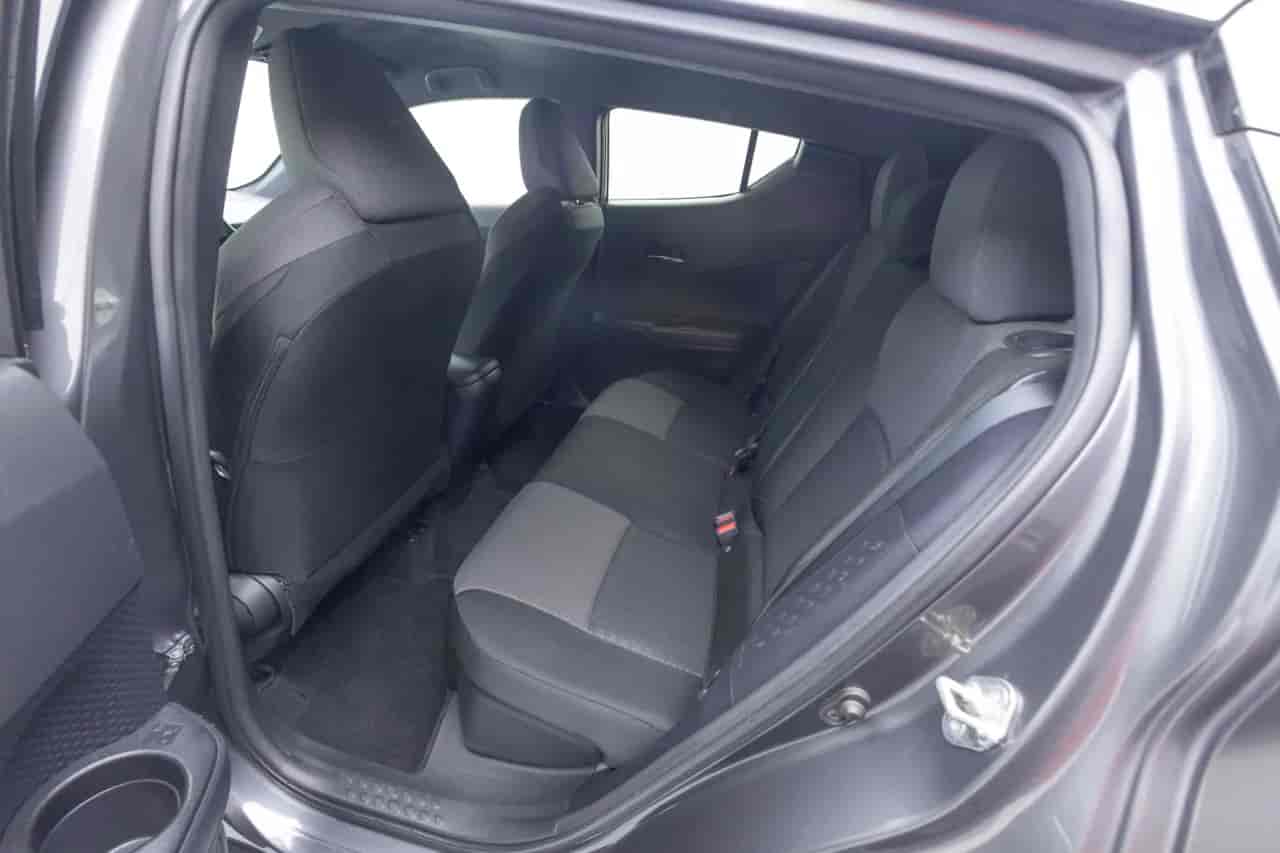 TOYOTA C-HR - 8