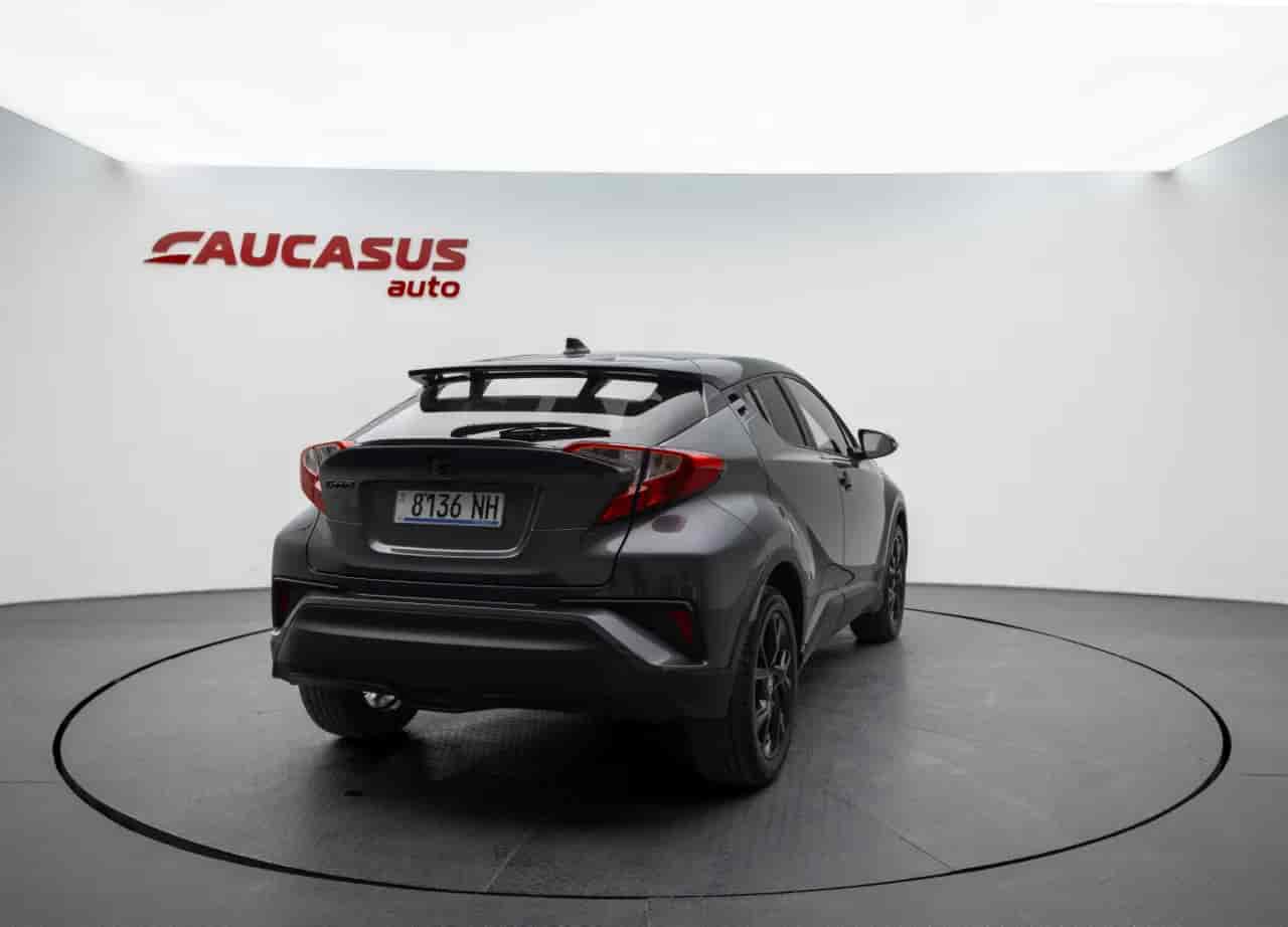 TOYOTA C-HR - 4