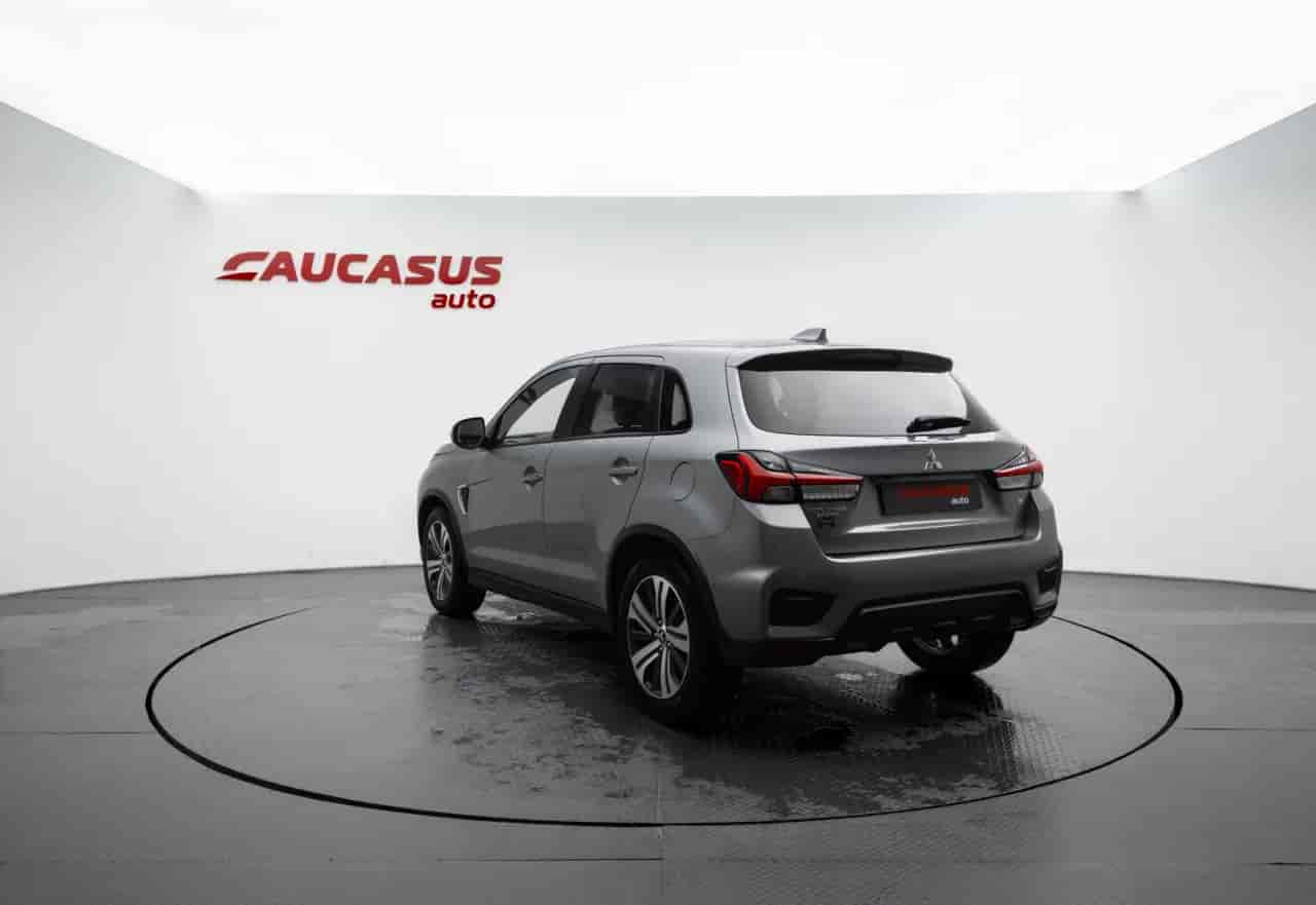 MITSUBISHI Outlander - 6