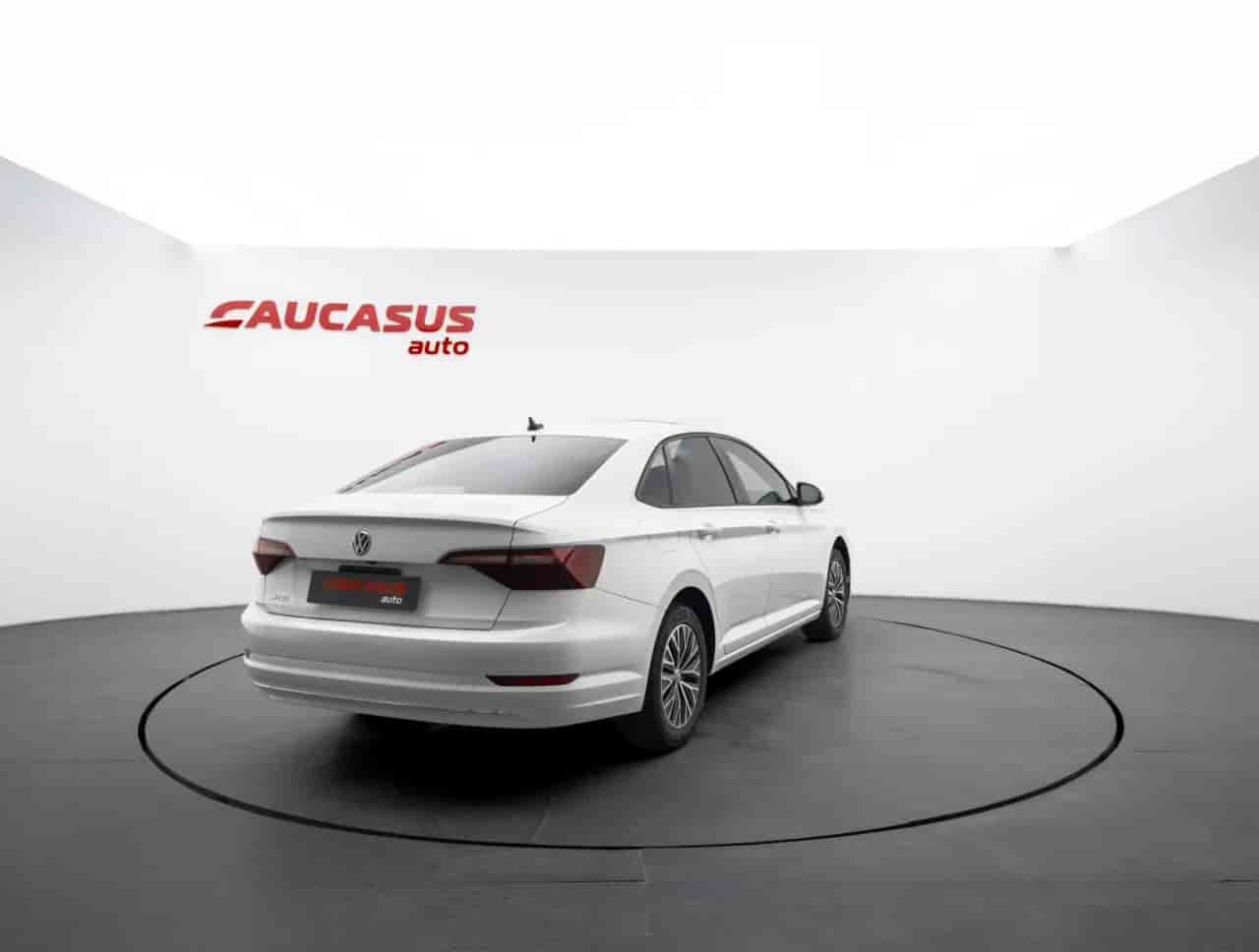 VOLKSWAGEN Jetta - 4
