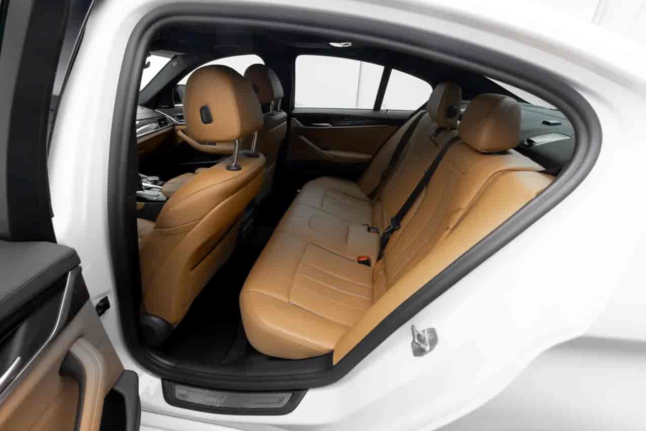 BMW 530i - 8