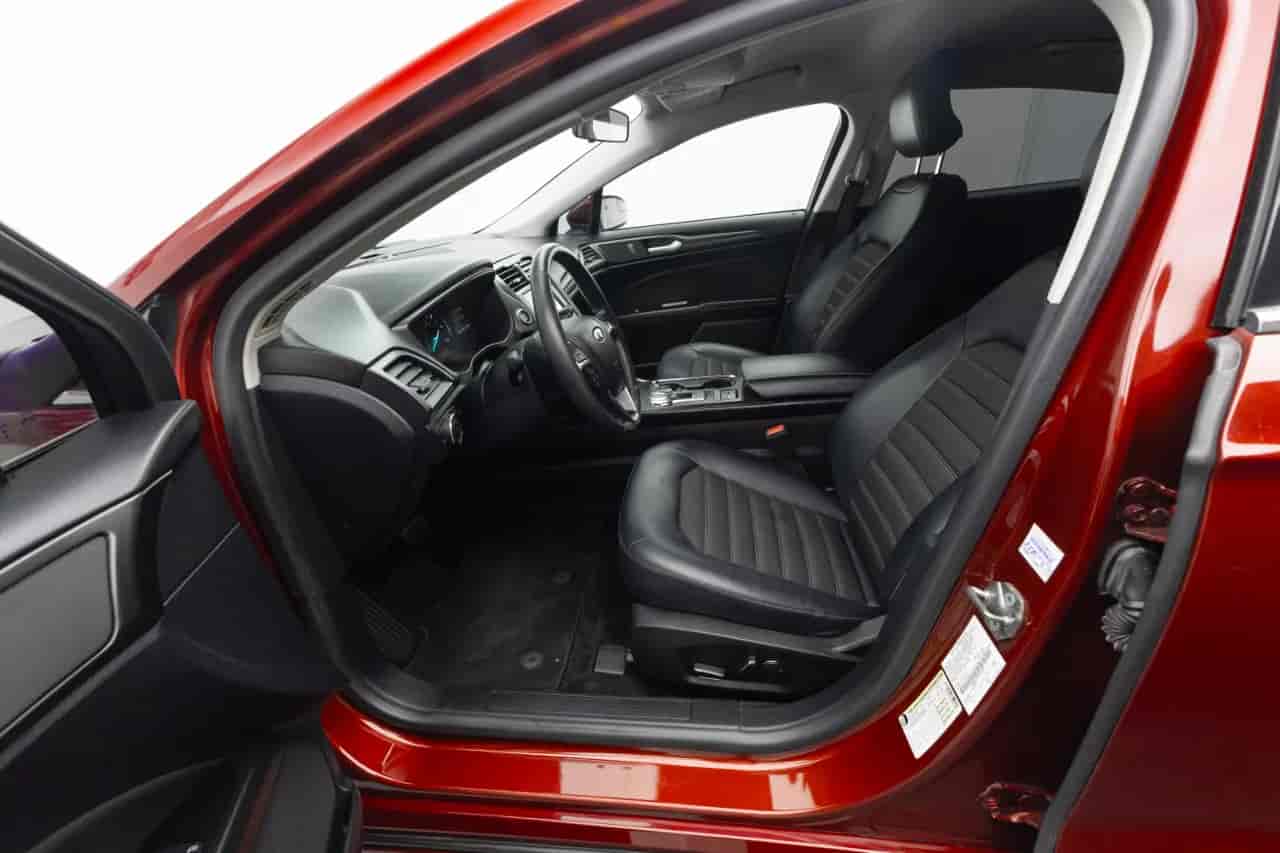 FORD Fusion - 10