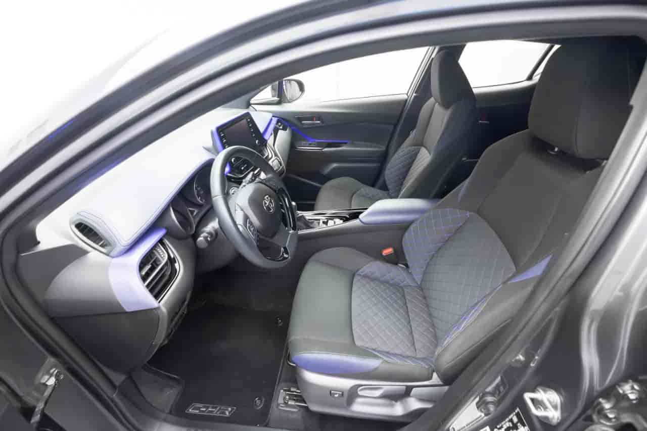 TOYOTA C-HR - 10