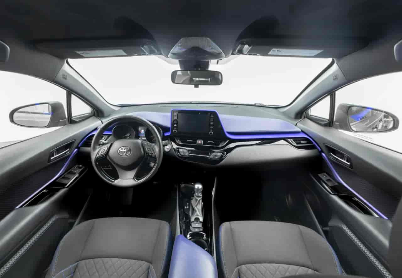 TOYOTA C-HR - 9