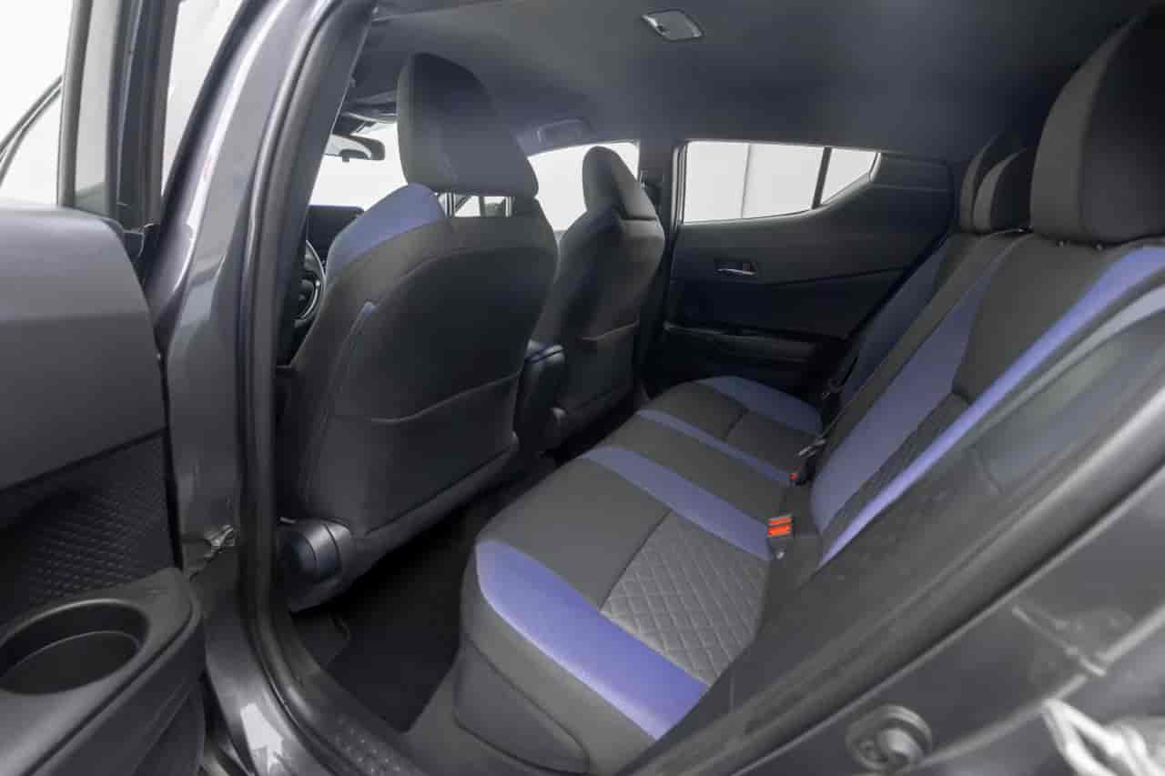 TOYOTA C-HR - 8