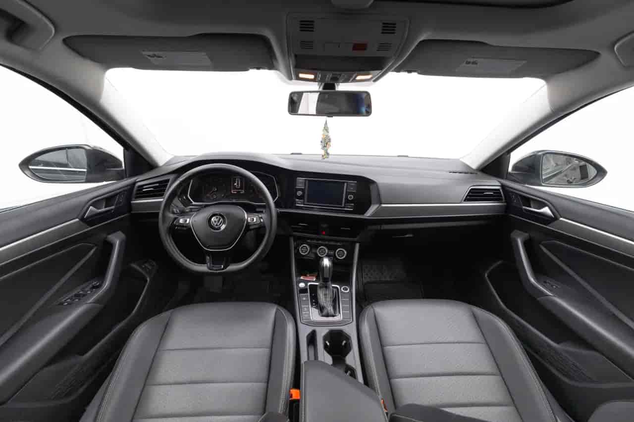 VOLKSWAGEN Jetta - 9