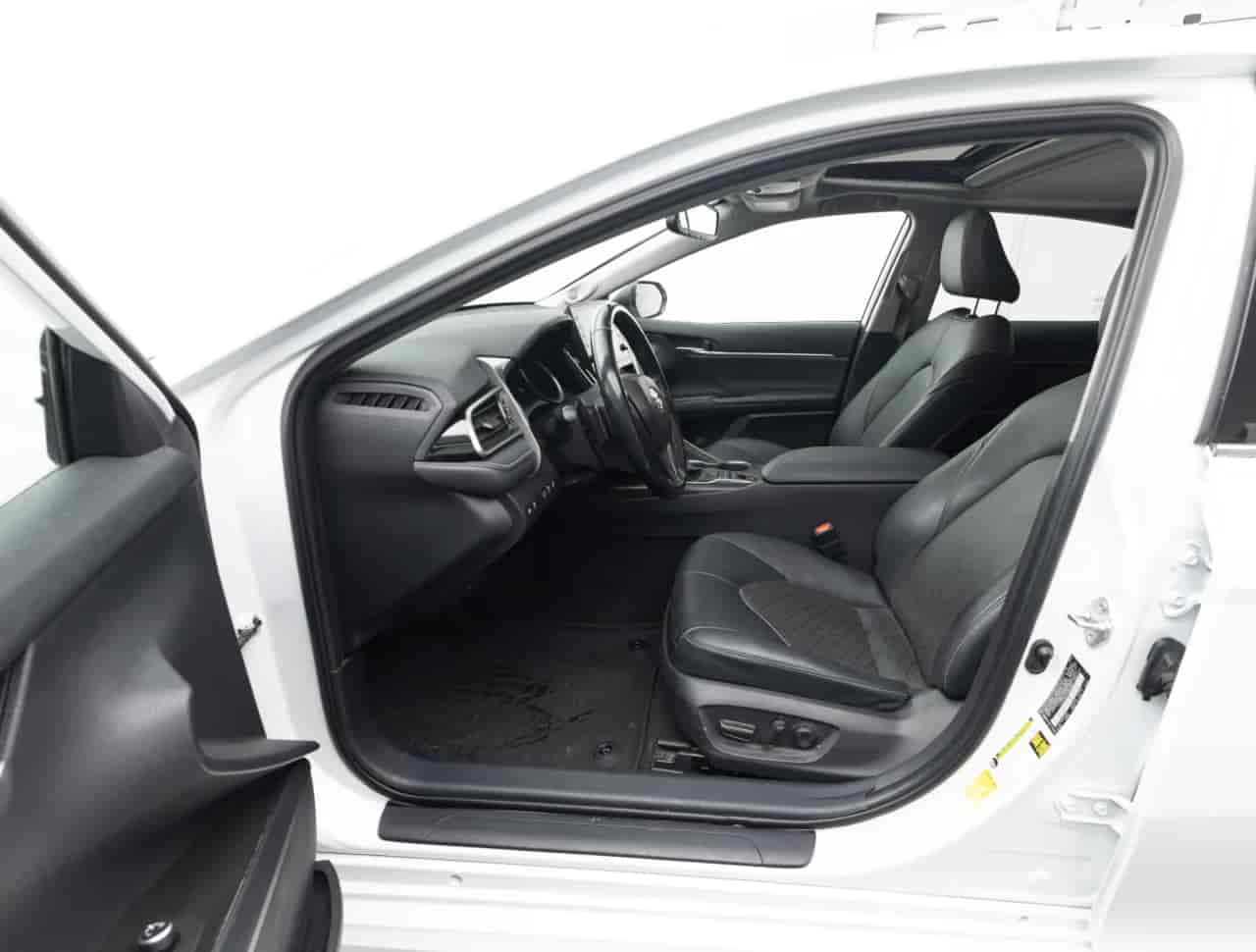 TOYOTA Camry - 10