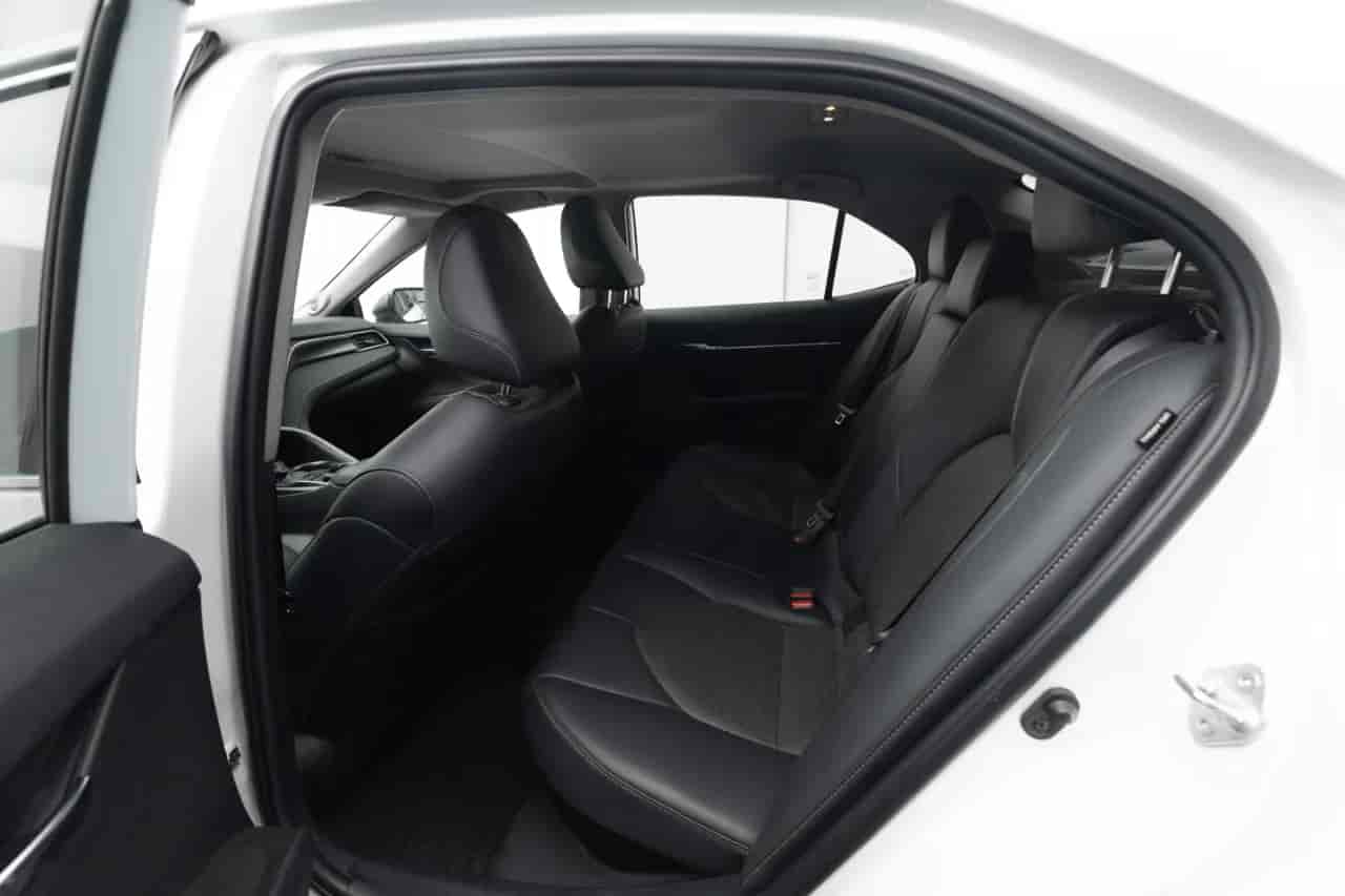 TOYOTA Camry - 8