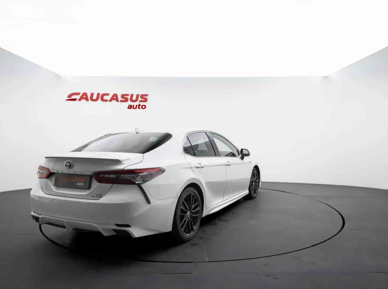 TOYOTA Camry - 4