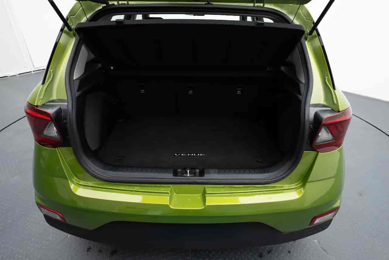 HYUNDAI Venue - 7