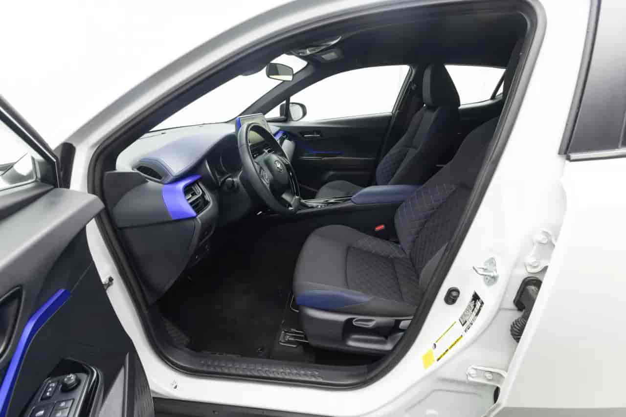 TOYOTA C-HR - 10
