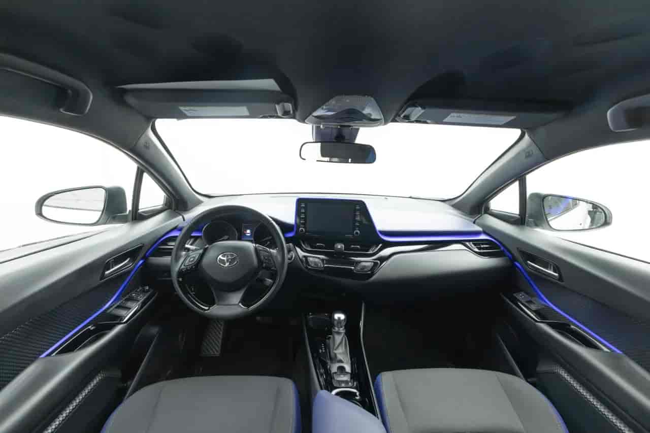 TOYOTA C-HR - 9