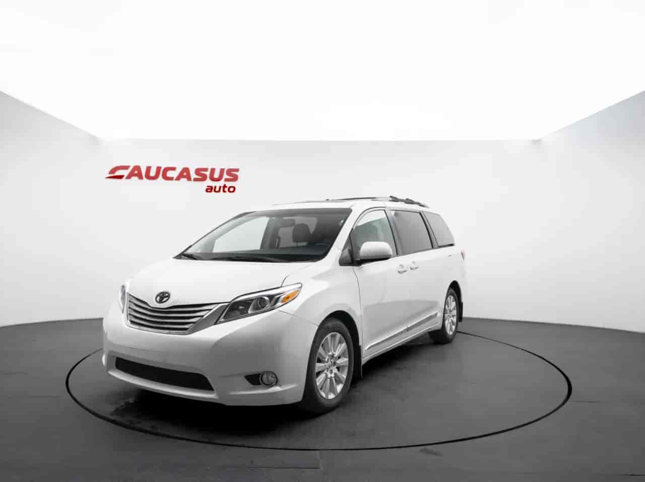TOYOTA Sienna - 1