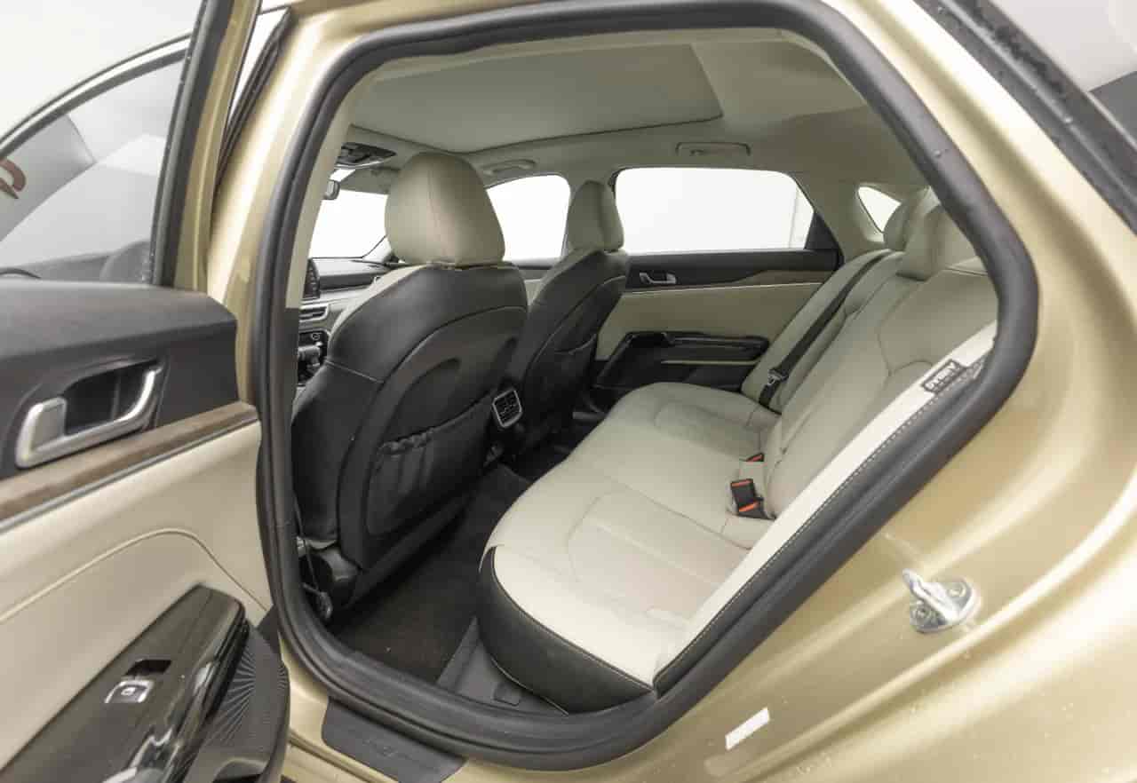 KIA K5 - 9