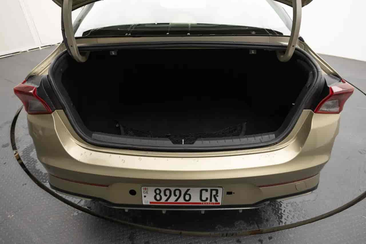 KIA K5 - 8