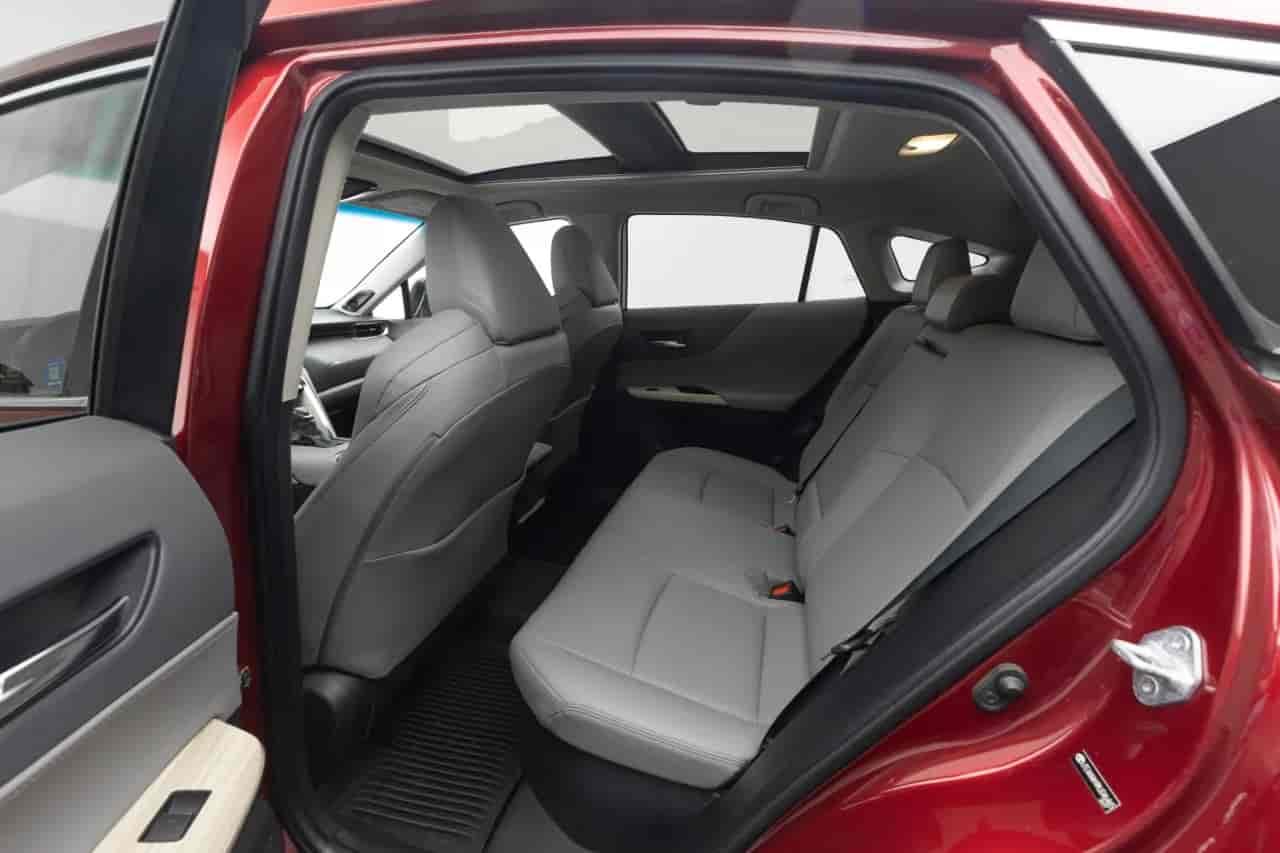 TOYOTA Venza - 8