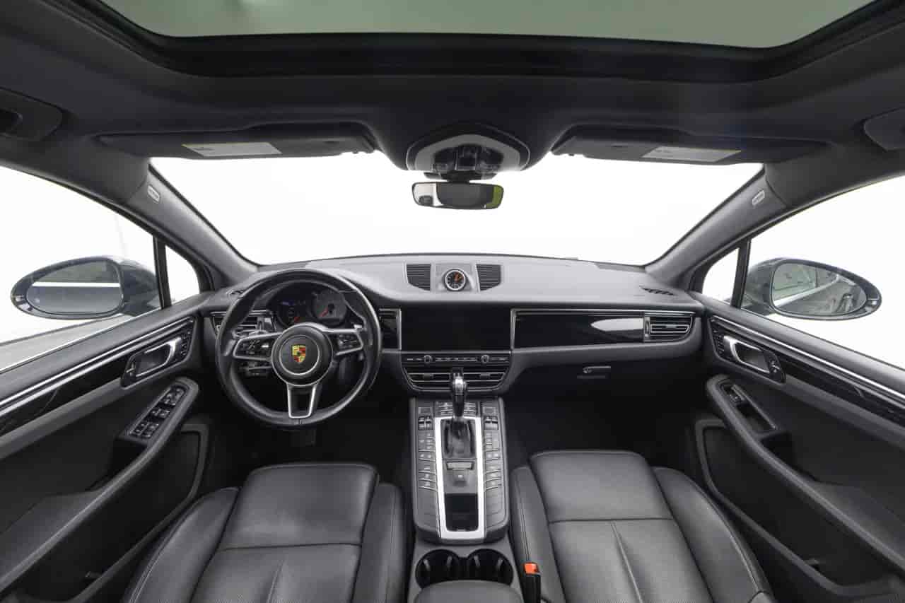 PORSCHE Macan - 9