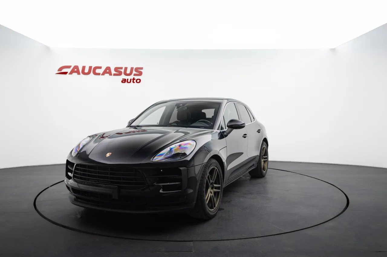 2020 PORSCHE Macan