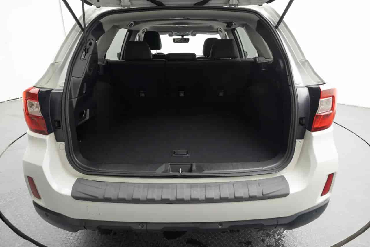 SUBARU Outback - 7