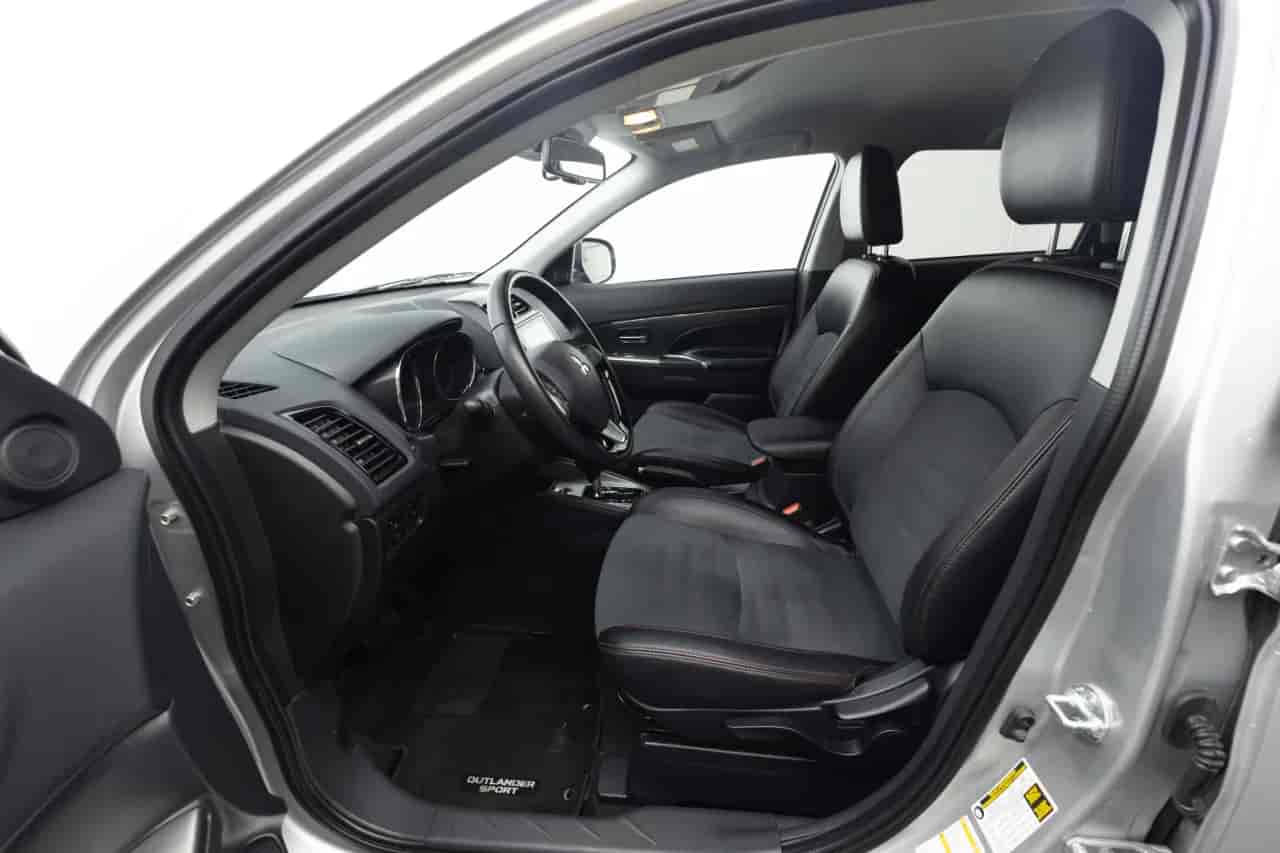 MITSUBISHI Outlander - 10