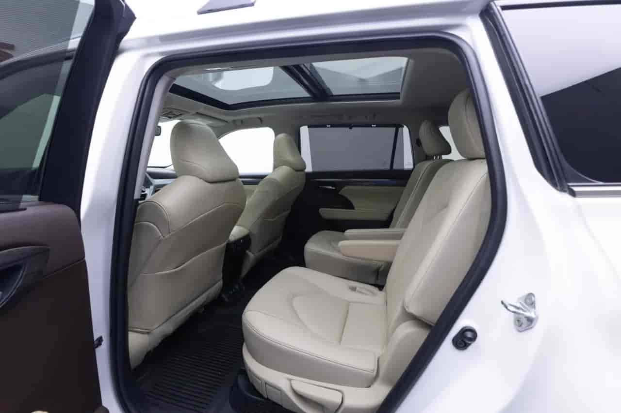 TOYOTA Highlander - 8