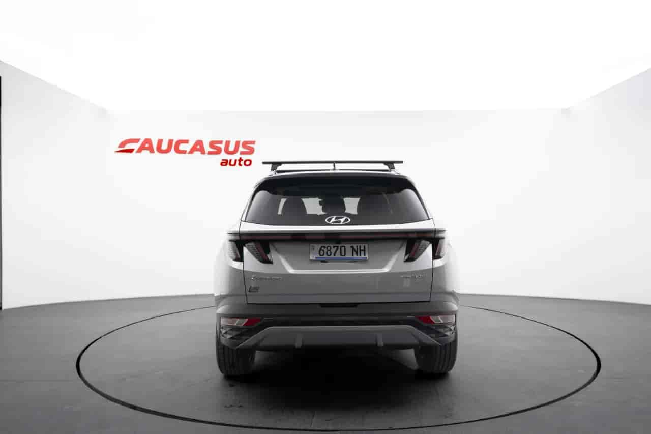 HYUNDAI Tucson - 5