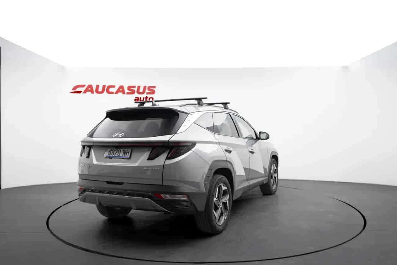 HYUNDAI Tucson - 4