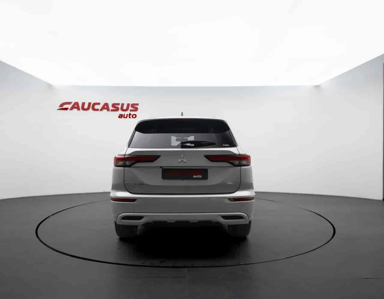 MITSUBISHI Outlander - 5
