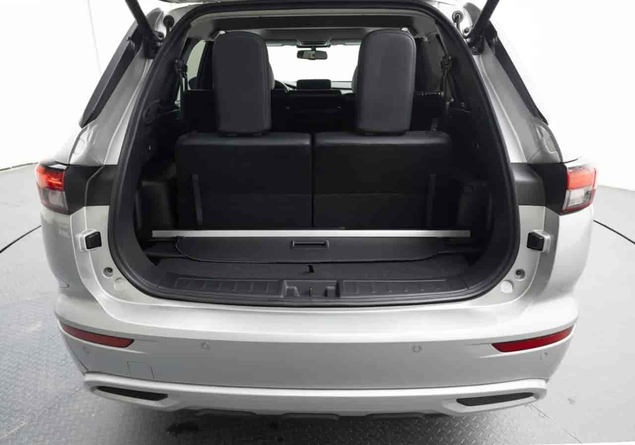 MITSUBISHI Outlander - 7