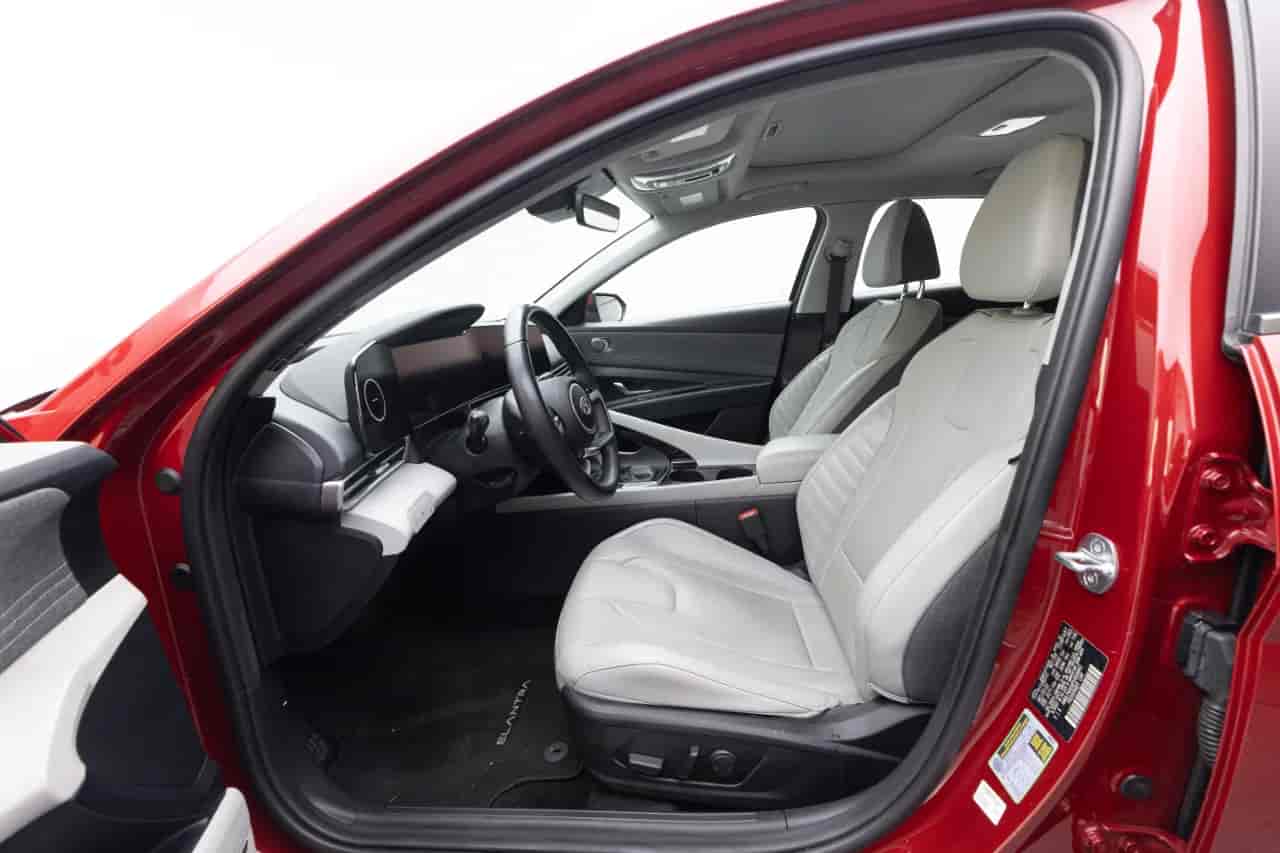 HYUNDAI Elantra - 10