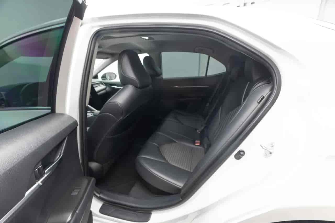TOYOTA Camry - 8