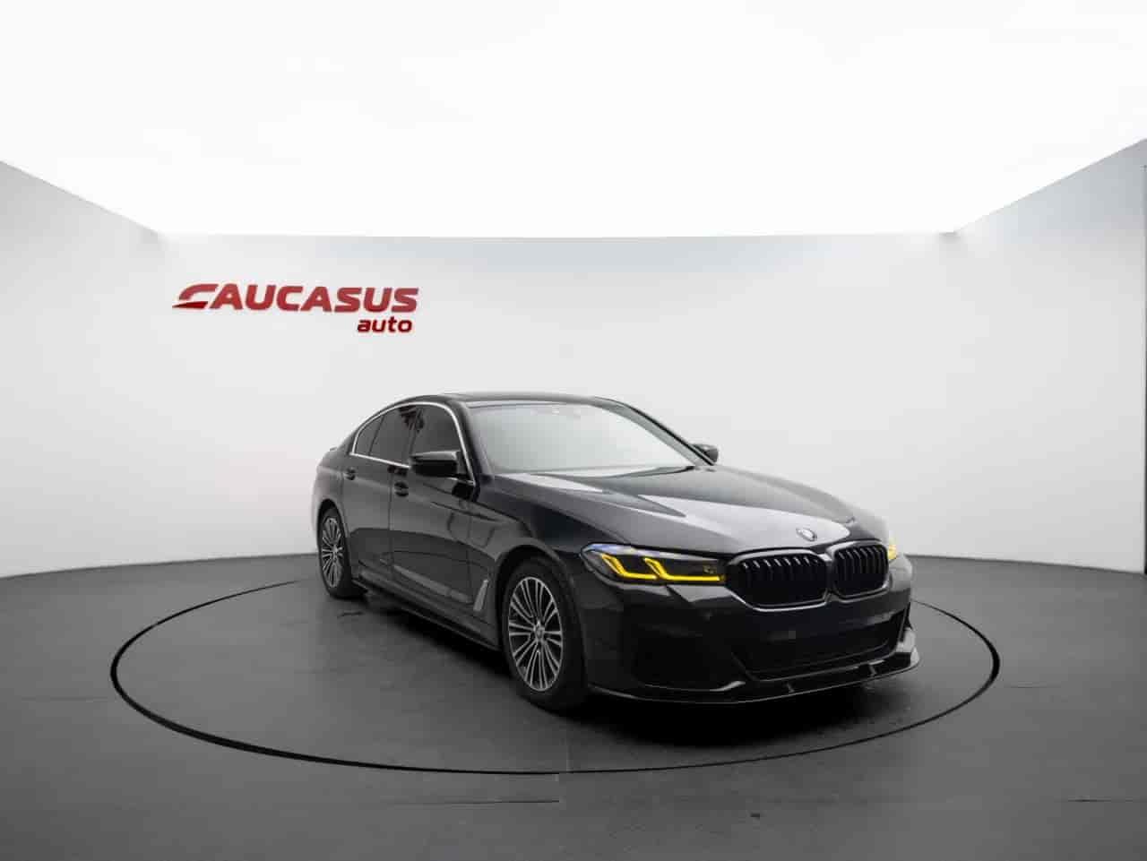 BMW 5-Series - 3