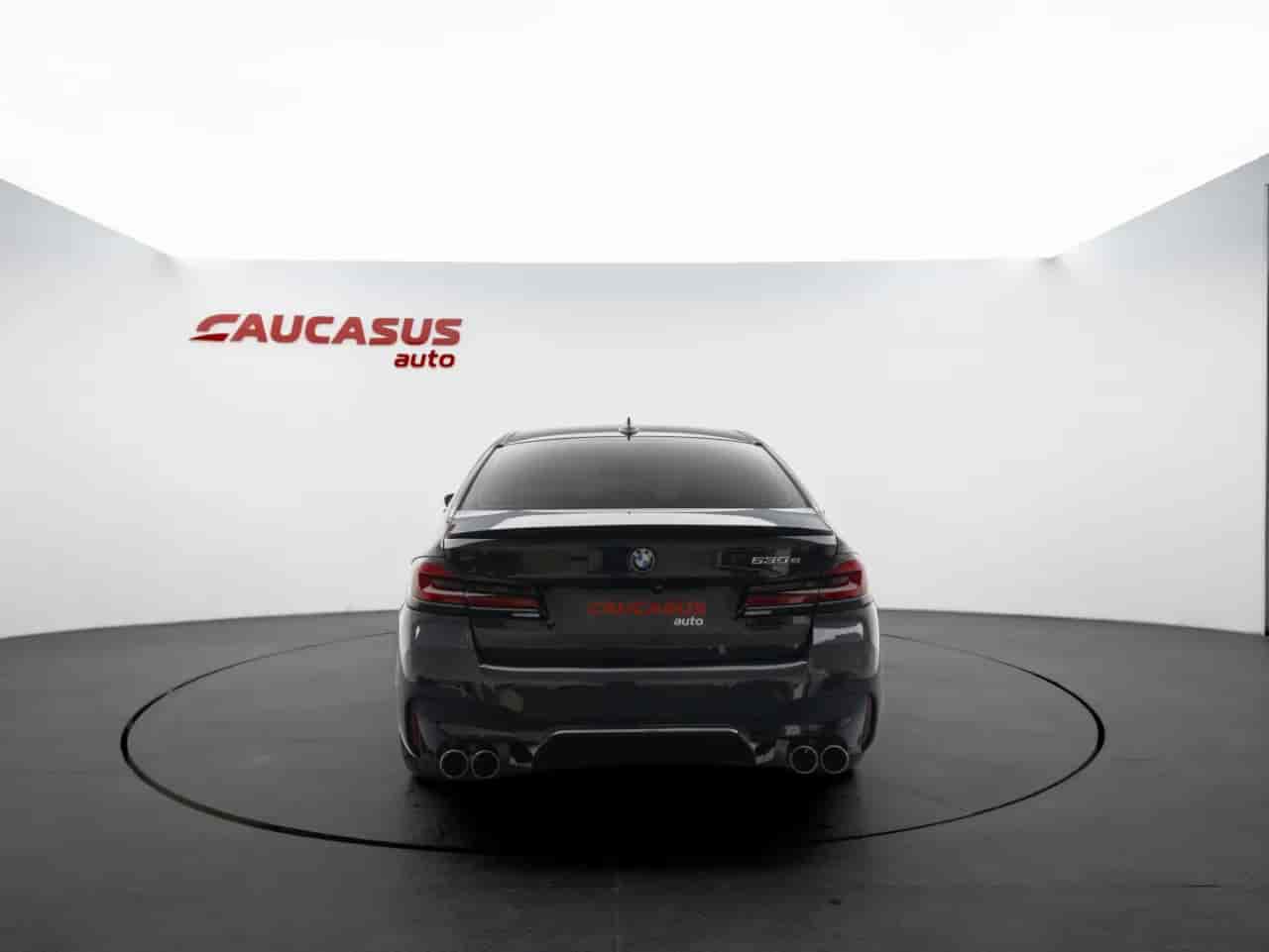 BMW 5-Series - 5
