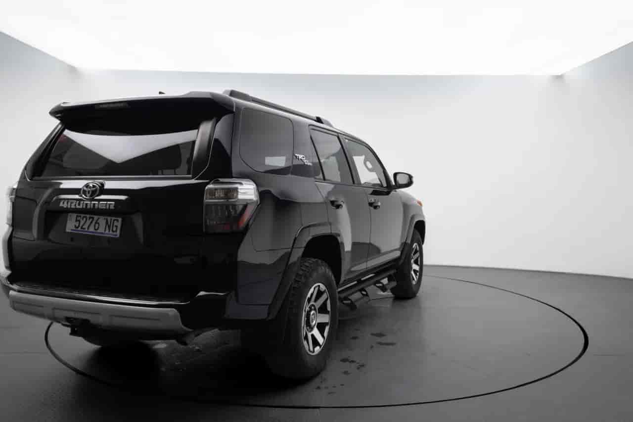 TOYOTA 4-Runner - 4