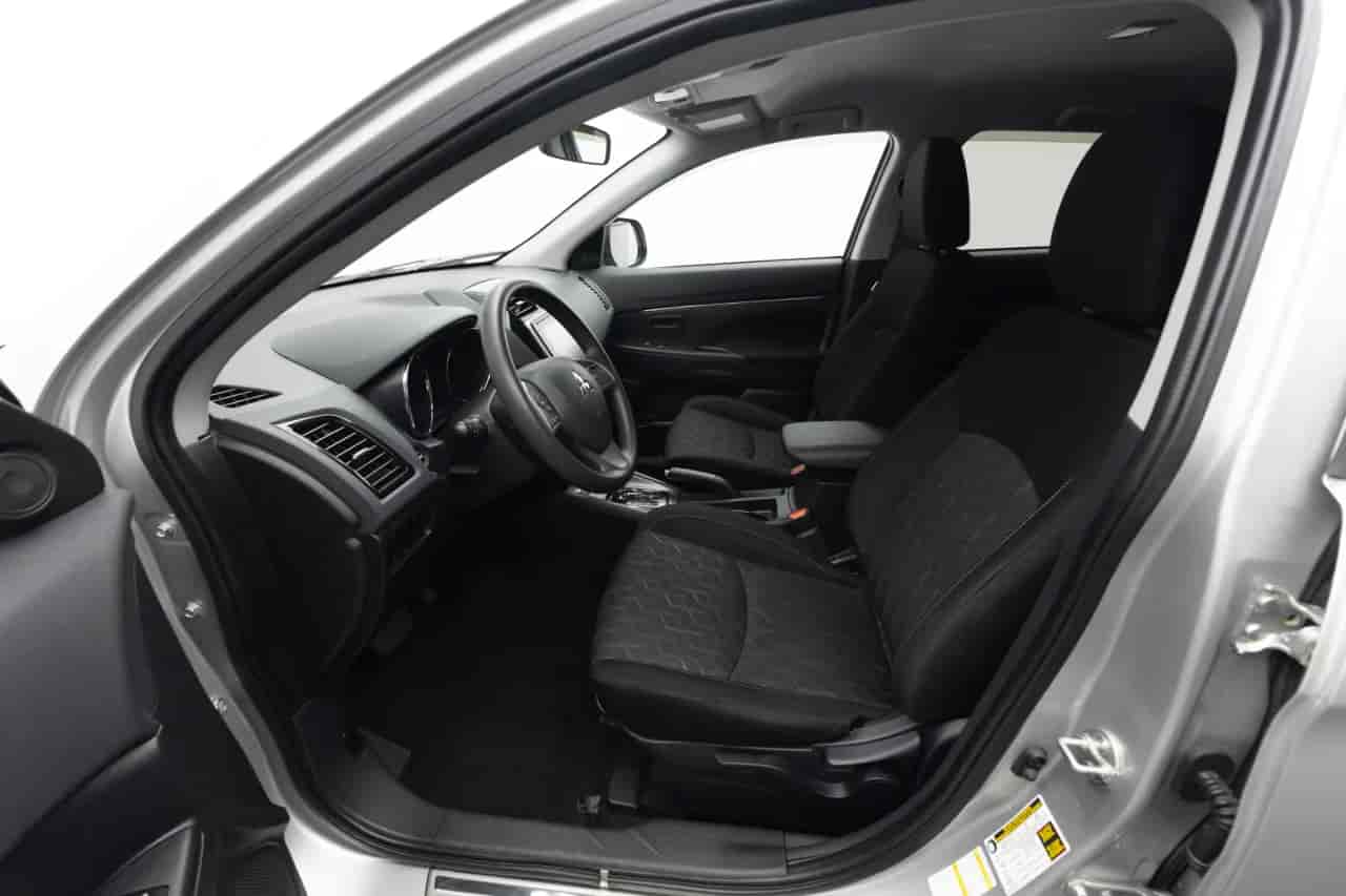 MITSUBISHI Outlander Sport - 10