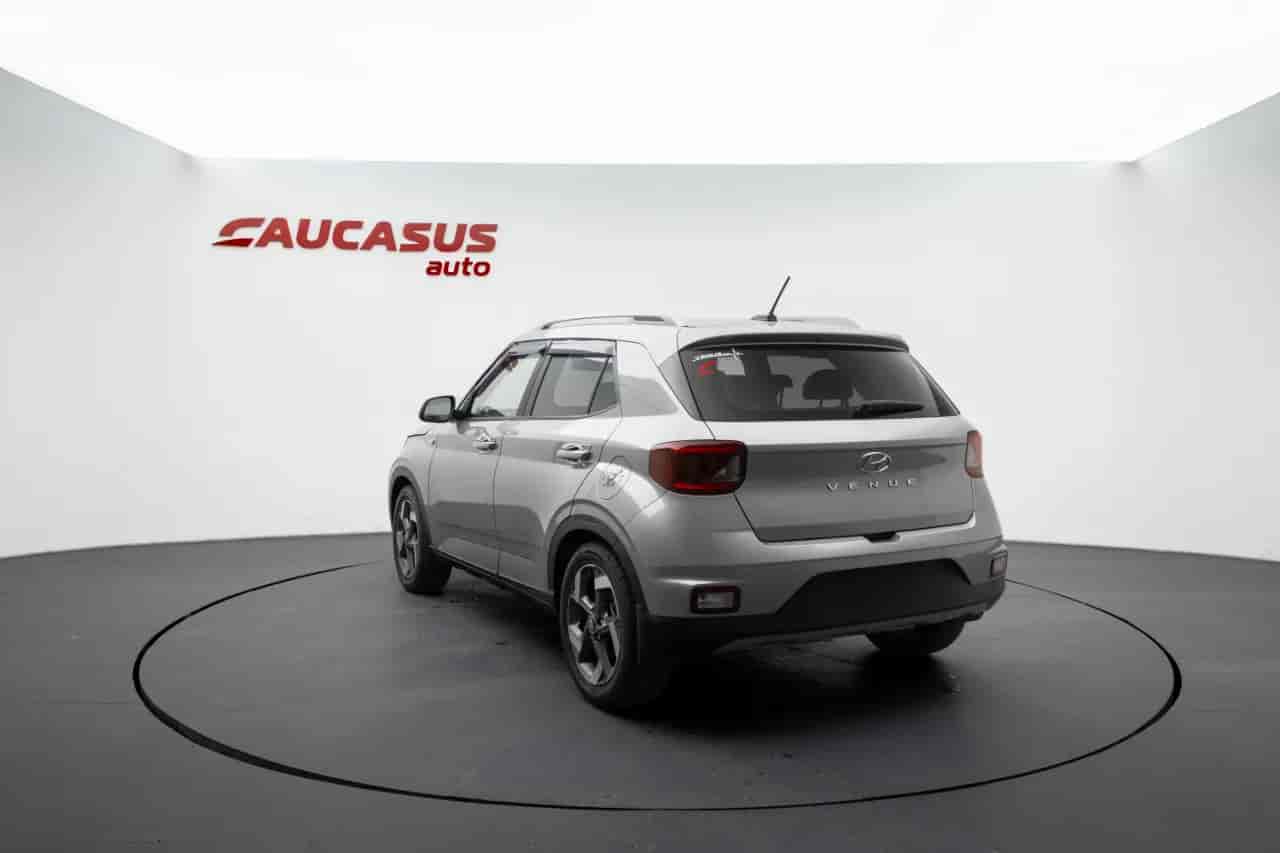 HYUNDAI Venue - 6