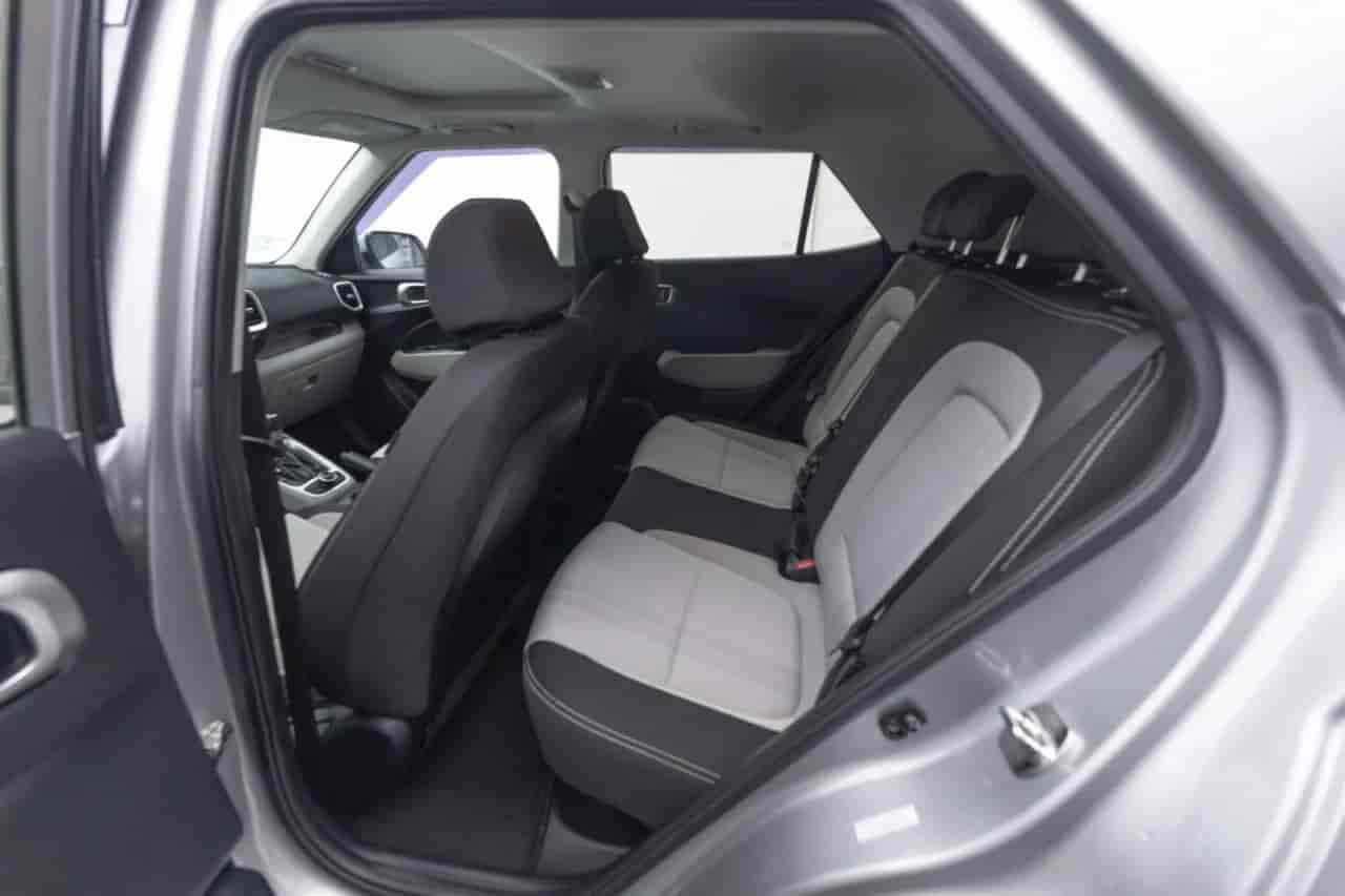 HYUNDAI Venue - 8