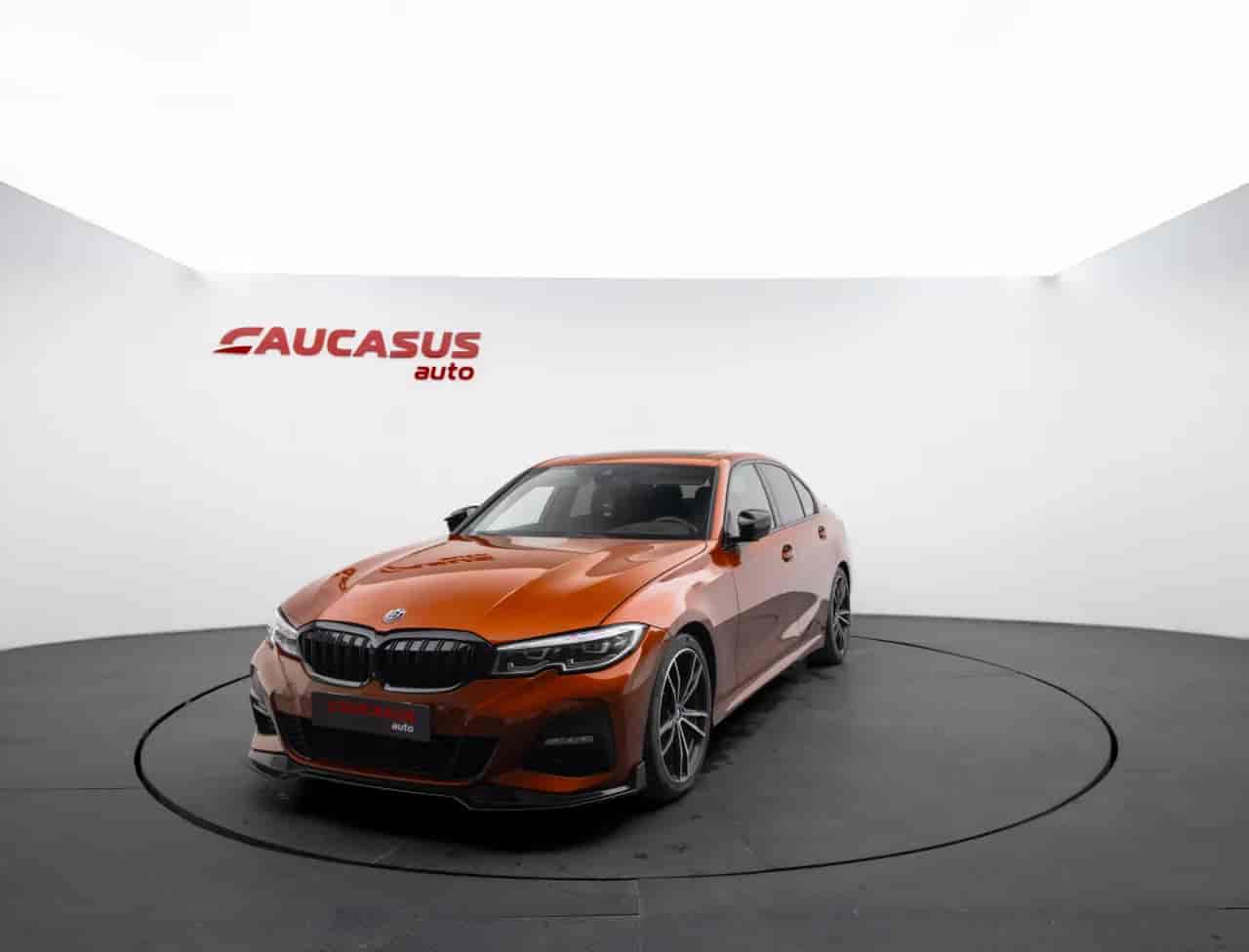 BMW 3-Series - 1