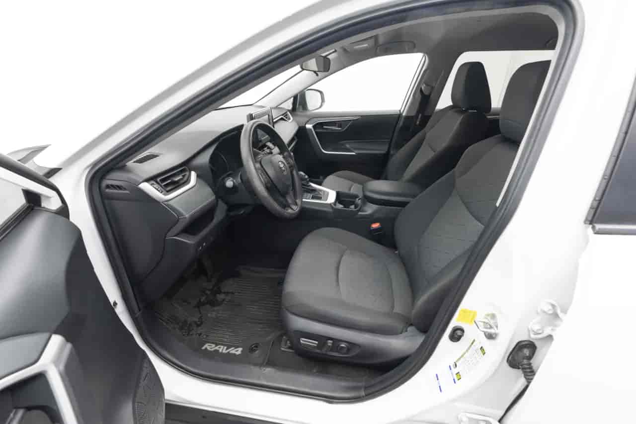 TOYOTA RAV4 - 10