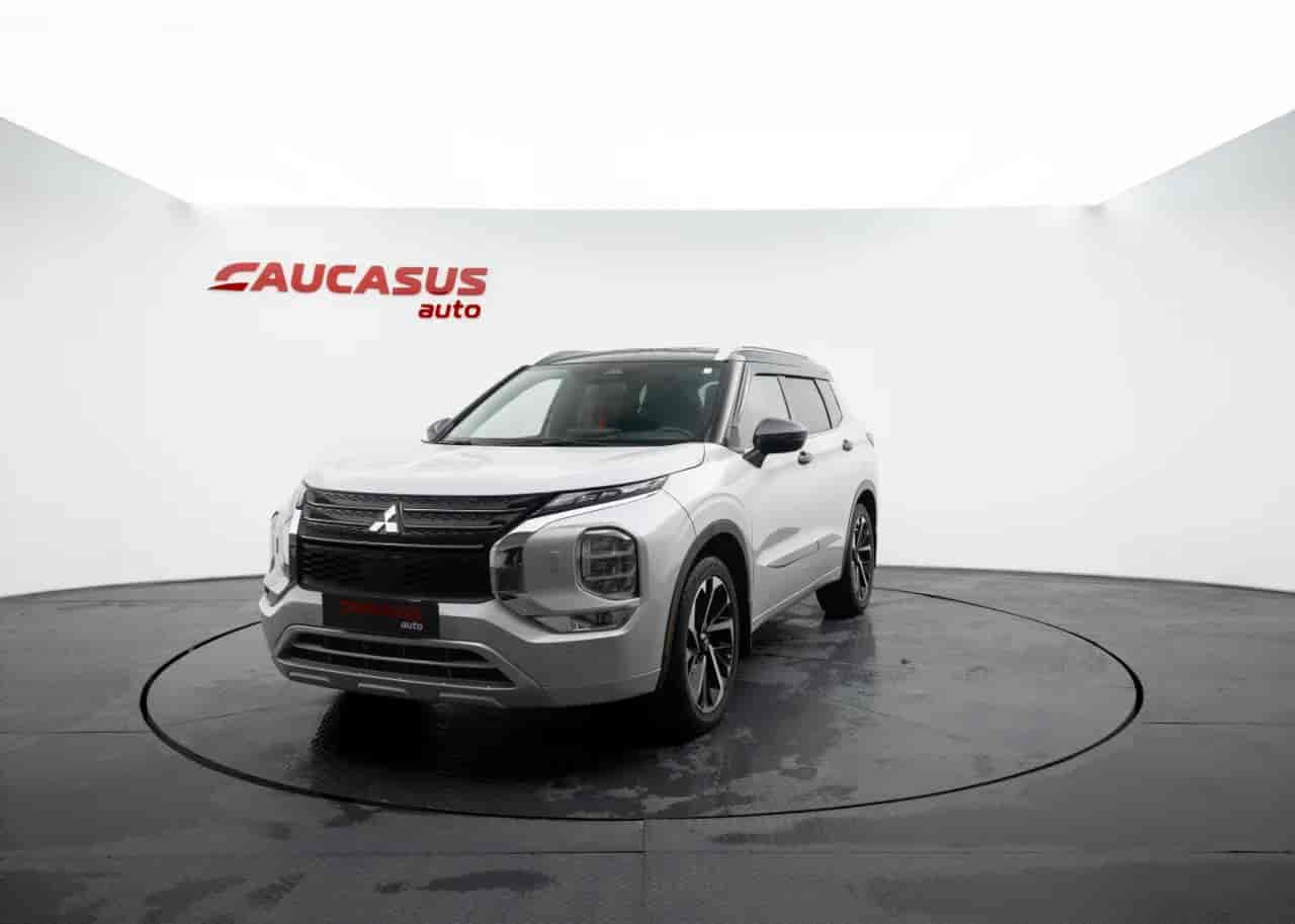 MITSUBISHI Outlander - 1