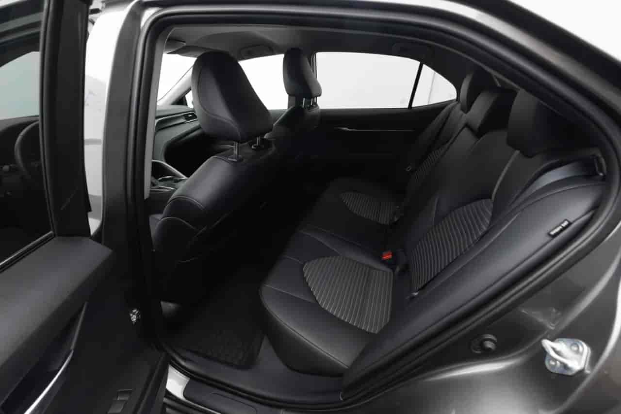 TOYOTA Camry - 8
