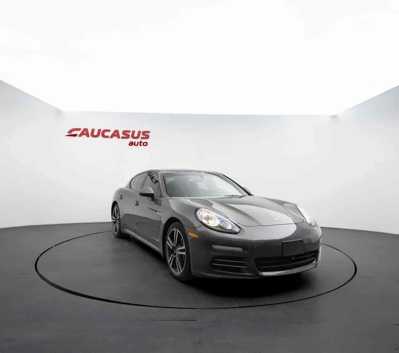 PORSCHE Panamera - 3