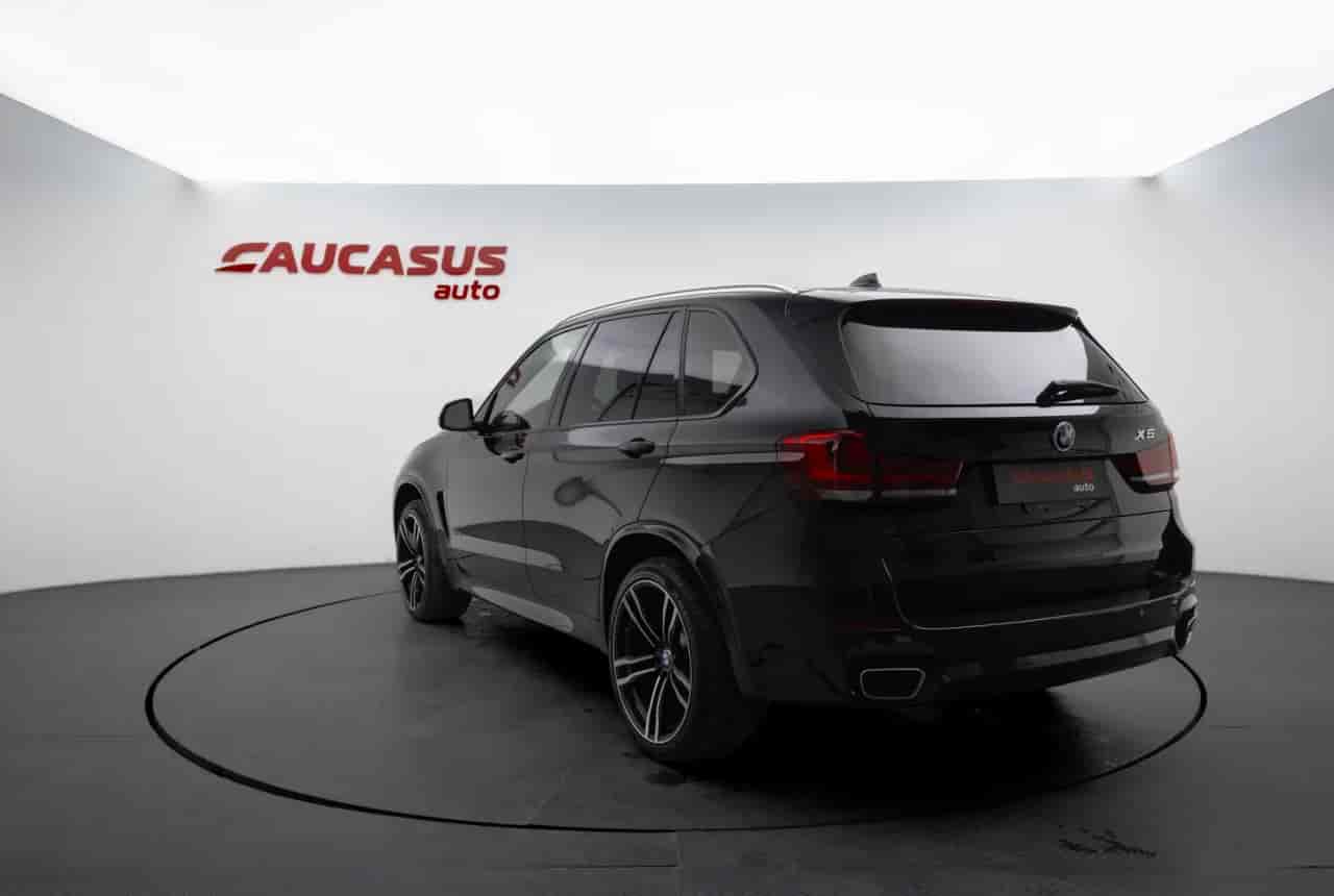 BMW X5 - 6