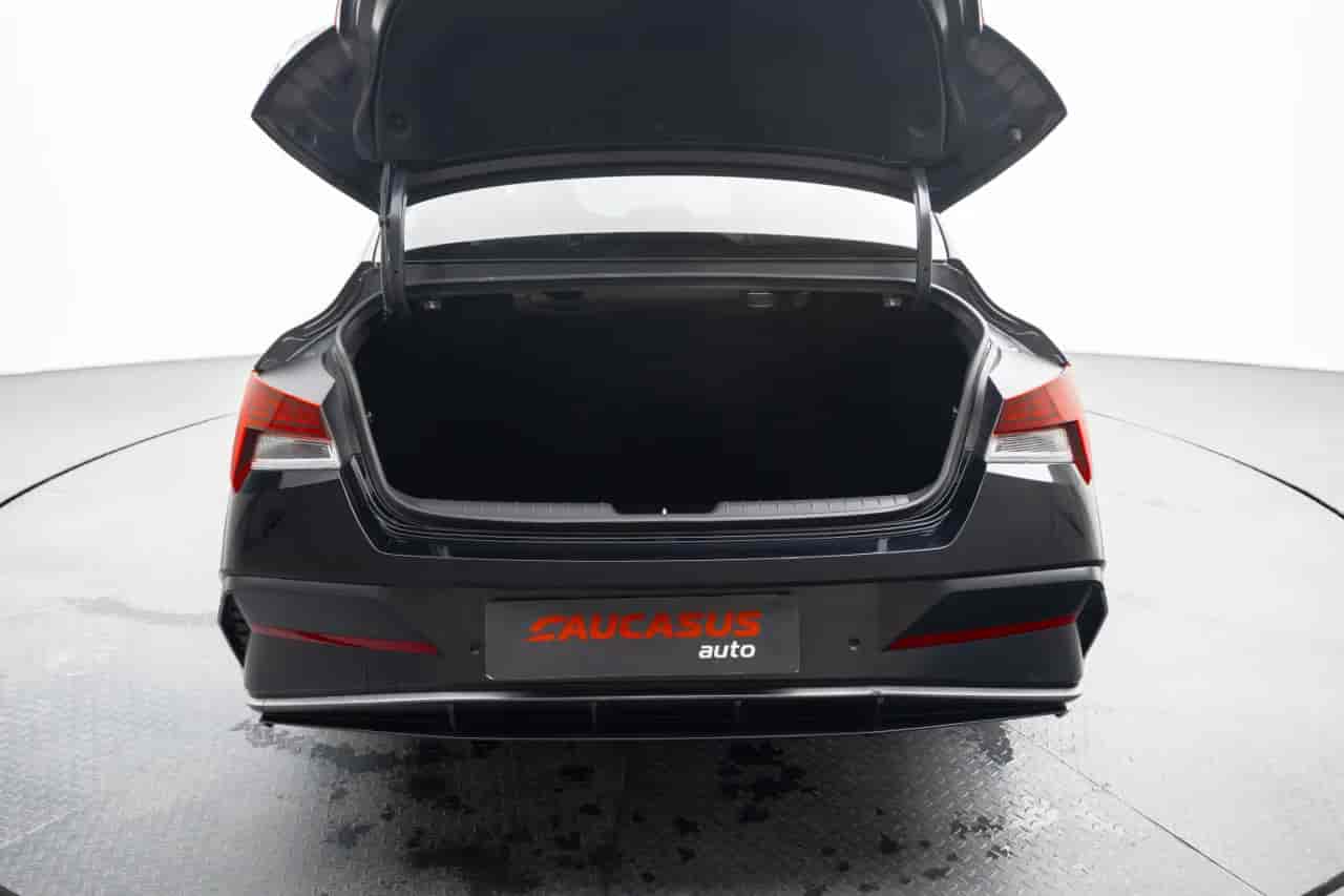 HYUNDAI Elantra - 8